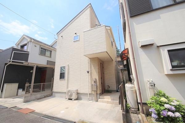 綾瀬市蓼川３丁目の中古一戸建て