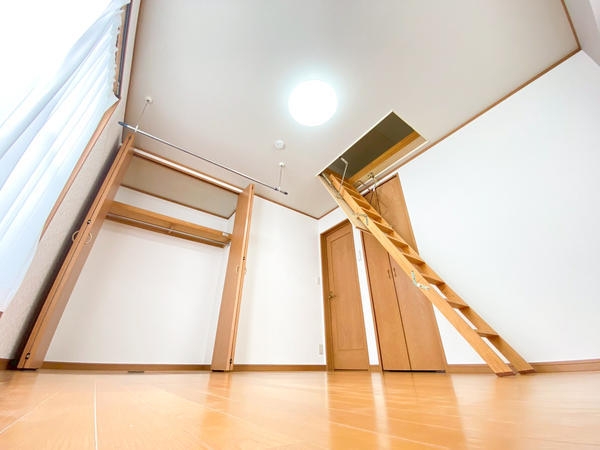 大和市深見西４丁目の中古一戸建て