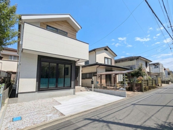相模原市南区東林間8丁目13期　新築分譲住宅　1号棟