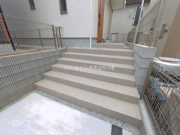 横浜市青葉区美しが丘西1丁目　新築分譲住宅　2号棟