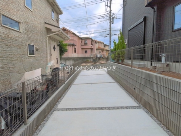 横浜市青葉区美しが丘西1丁目　新築分譲住宅　2号棟