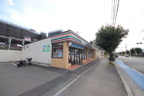 横浜市泉区和泉中央南5丁目　新築戸建　全4棟　1号棟(セブンイレブン横浜いずみ中央店)