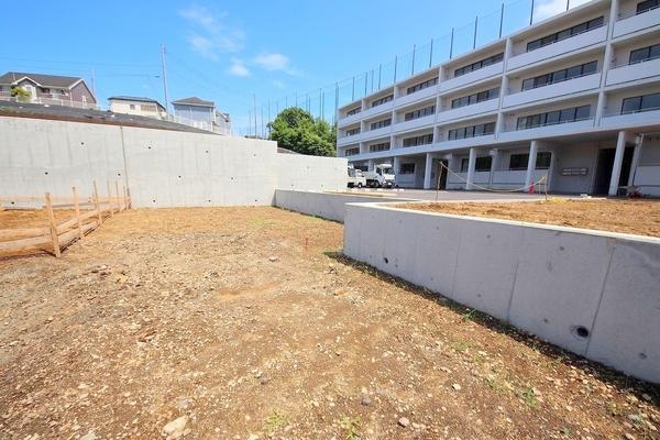 綾瀬市蓼川1丁目　建築条件なし売地　no09