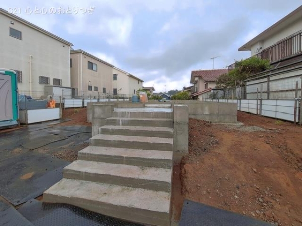 横浜市青葉区奈良町　新築分譲住宅