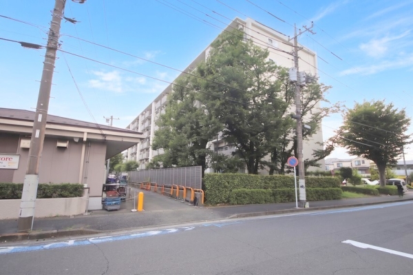 東急ドエルつきみ野ビレジＡ棟