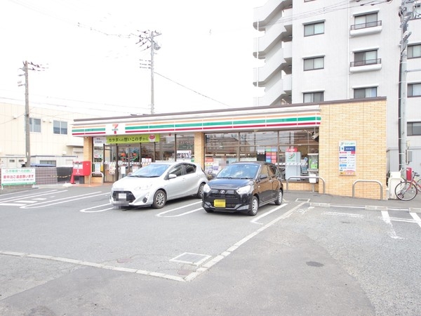 モアステージ大和ライラックの街(セブンイレブン大和下鶴間2丁目店)