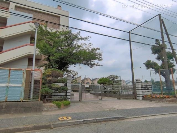 横浜市青葉区もみの木台　新築分譲住宅(横浜市立すすき野中学校)