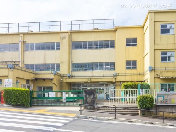 町田市つくし野４丁目の中古一戸建て(町田市立つくし野小学校)