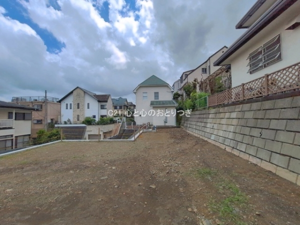 横浜市青葉区あざみ野１丁目の土地
