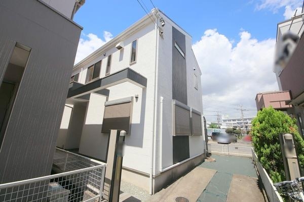 座間市ひばりが丘５丁目の中古一戸建て