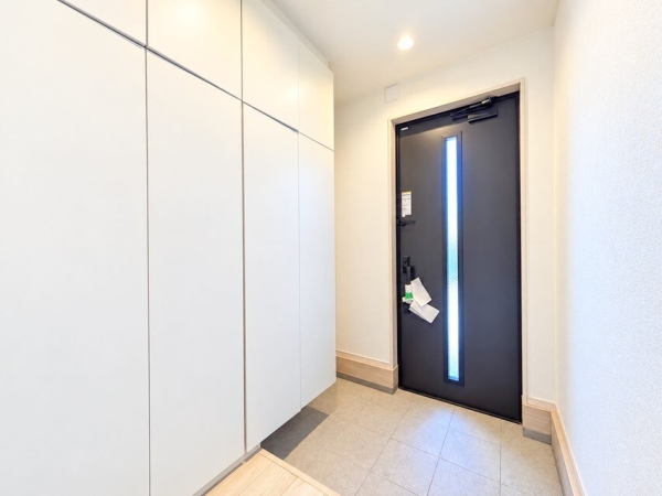 相模原市南区東林間7丁目16期　新築分譲住宅　2号棟