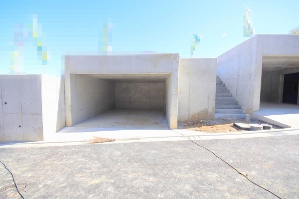 町田市上小山田町の土地