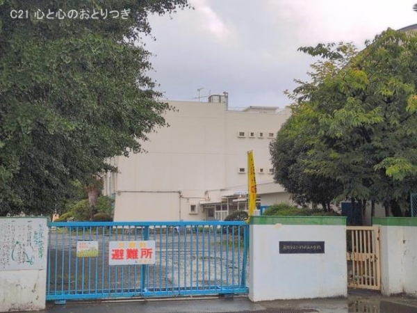 座間市ひばりが丘3丁目2期　新築分譲住宅　1号棟(座間市立ひばりが丘小学校)
