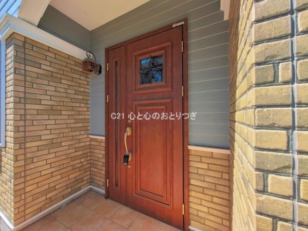 町田市上小山田町の中古一戸建て