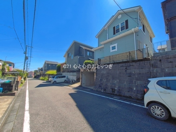 町田市上小山田町の中古一戸建て