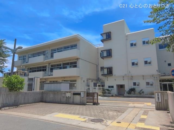 横浜市青葉区大場町　新築分譲住宅　B号棟(横浜市立みたけ台中学校)