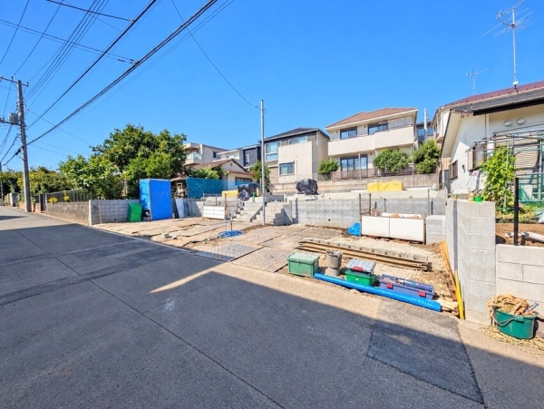 大和市西鶴間4丁目8期　新築分譲住宅　2号棟