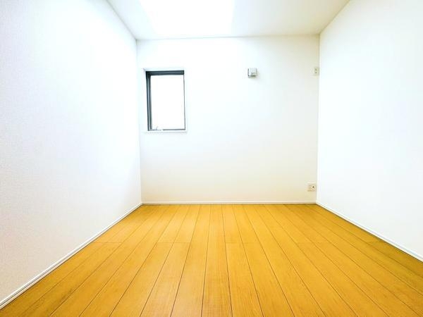 綾瀬市大上４丁目　新築戸建