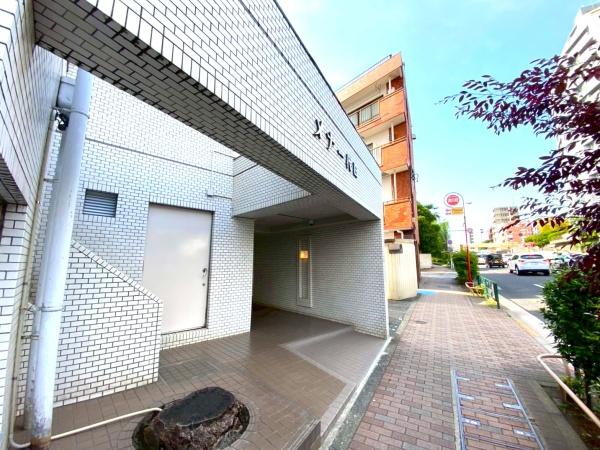 メナー代田