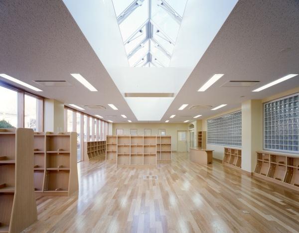 桜上水山森マンション(杉並区立永福小学校)