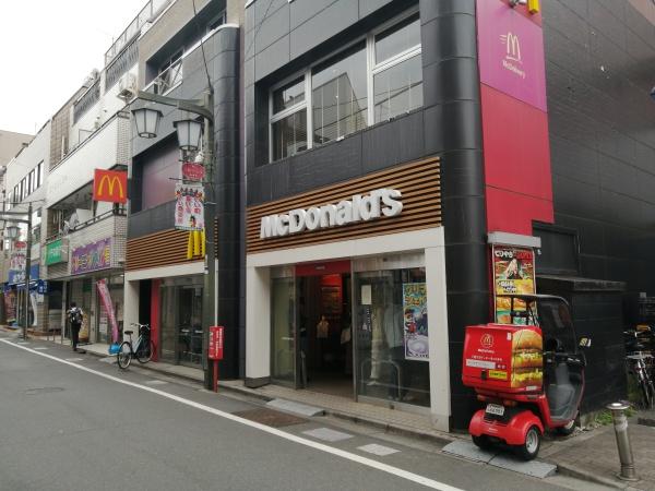 グローリア初穂梅ヶ丘(マクドナルド梅ヶ丘駅前店)