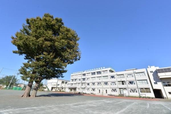 レジェイド上北沢(世田谷区立緑丘中学校)