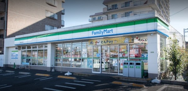 世田谷区千歳台５丁目の中古一戸建て(ファミリーマート千歳台四丁目店)