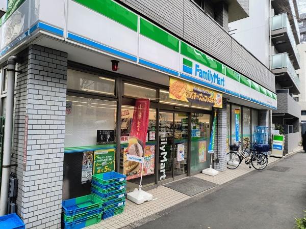 パールハイツ桜上水(ファミリーマート杉並下高井戸四丁目店)