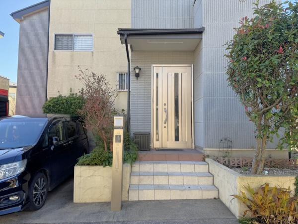 佐倉市染井野7丁目の中古一戸建て(玄関)