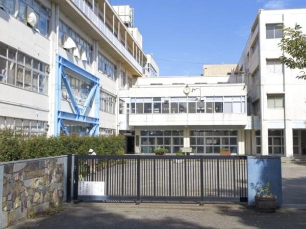 八千代市八千代台東　新築戸建　全２棟　２号棟(八千代市立八千代台西中学校)