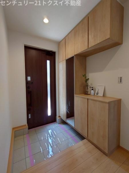 フレスティア西ユーカリが丘No1新築戸建(玄関)