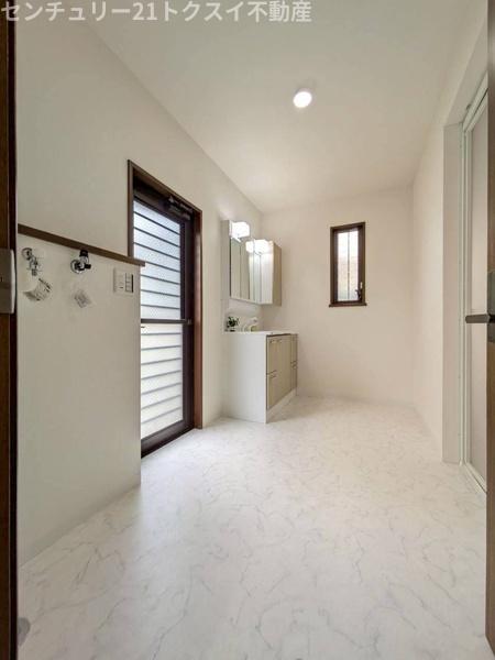 四街道市千代田3丁目の中古一戸建て(洗面台・洗面所)