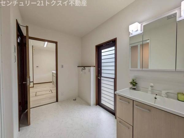 四街道市千代田3丁目の中古一戸建て(洗面台・洗面所)