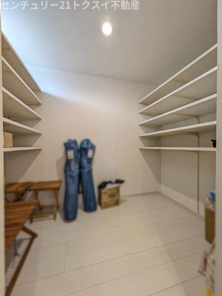 佐倉市六崎の中古一戸建て(収納)