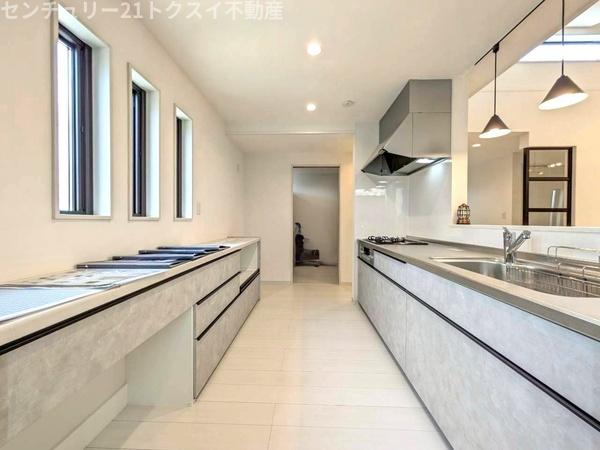 佐倉市六崎の中古一戸建て(キッチン)