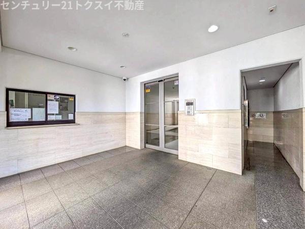 ベルドゥムール志津駅前