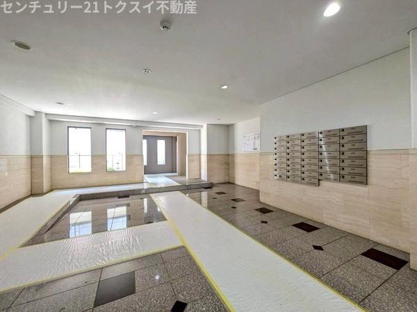 ベルドゥムール志津駅前
