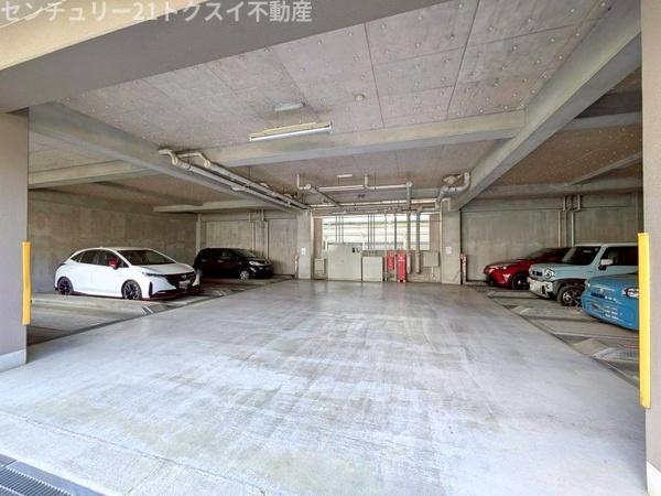 ベルドゥムール志津駅前