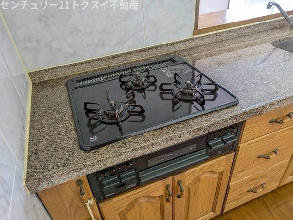 ベルドゥムール志津駅前