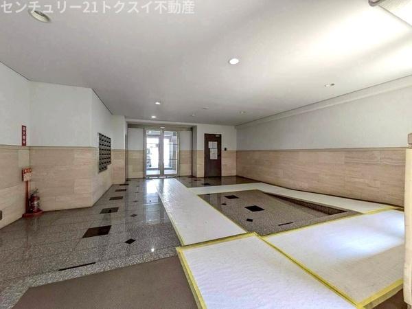 ベルドゥムール志津駅前