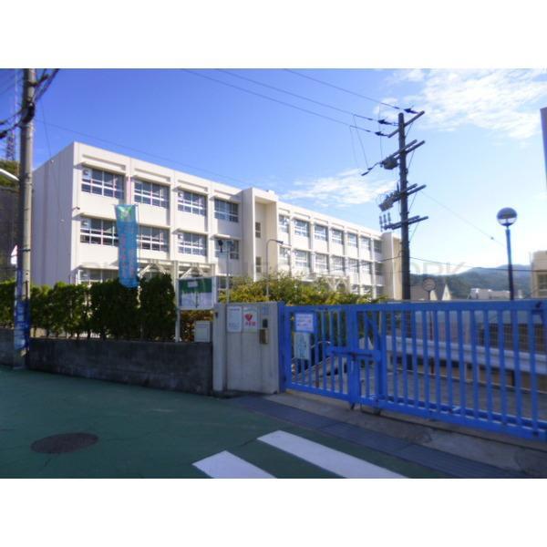 神戸市北区鈴蘭台東町7丁目の中古一戸建て(神戸市立小部中学校)