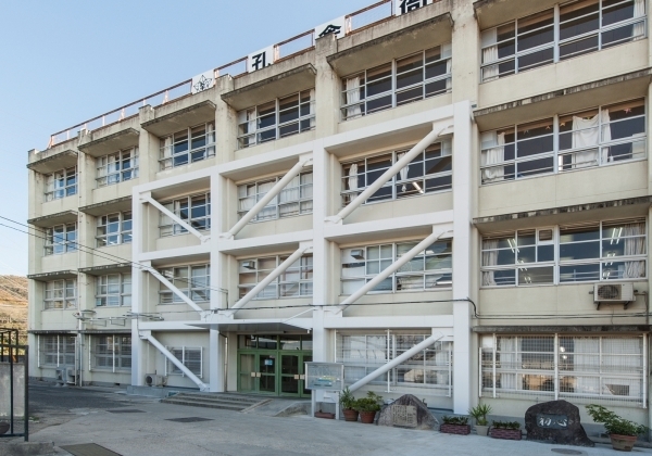 東大阪市日下町8丁目の中古一戸建て(東大阪市立孔舎衙中学校)