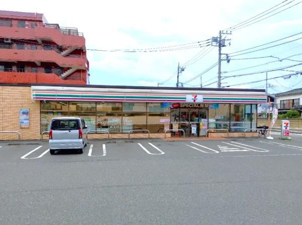ハイネスアミティ鶴間壱番館(セブンイレブン大和上草柳7丁目店)