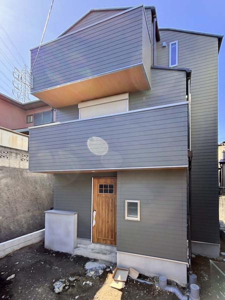 横浜市神奈川区松見町４丁目の新築一戸建