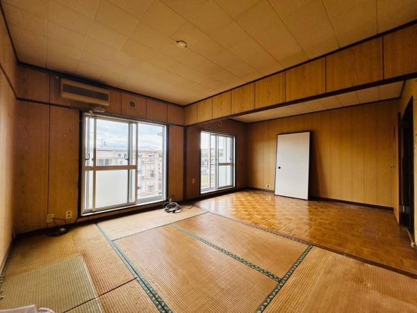 上土棚団地８号棟