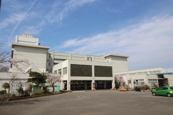 鎌倉市西鎌倉1丁目の土地(鎌倉市立西鎌倉小学校)