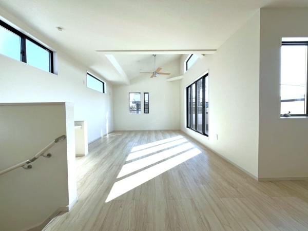 鎌倉市腰越５丁目の新築一戸建