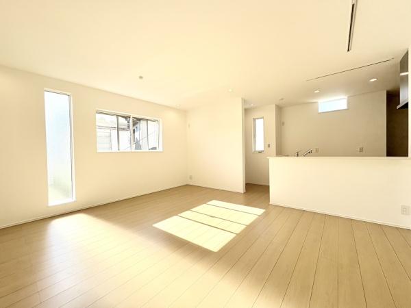 横浜市南区南太田４丁目の新築一戸建