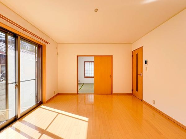 横浜市金沢区六浦東１丁目の中古一戸建