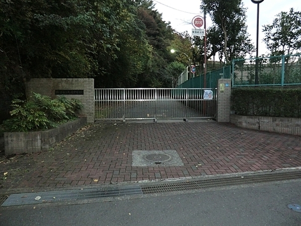 横浜市金沢区大道2丁目の新築一戸建(横浜市立大道中学校)